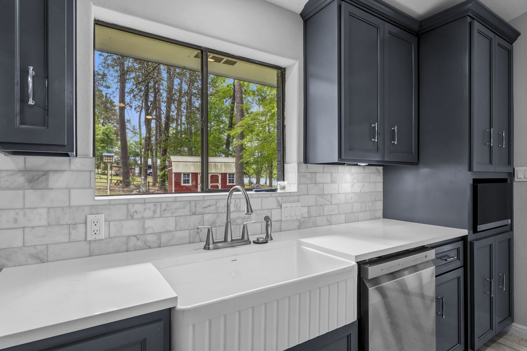439 N Sherwood Forest Drive Property Photo 16