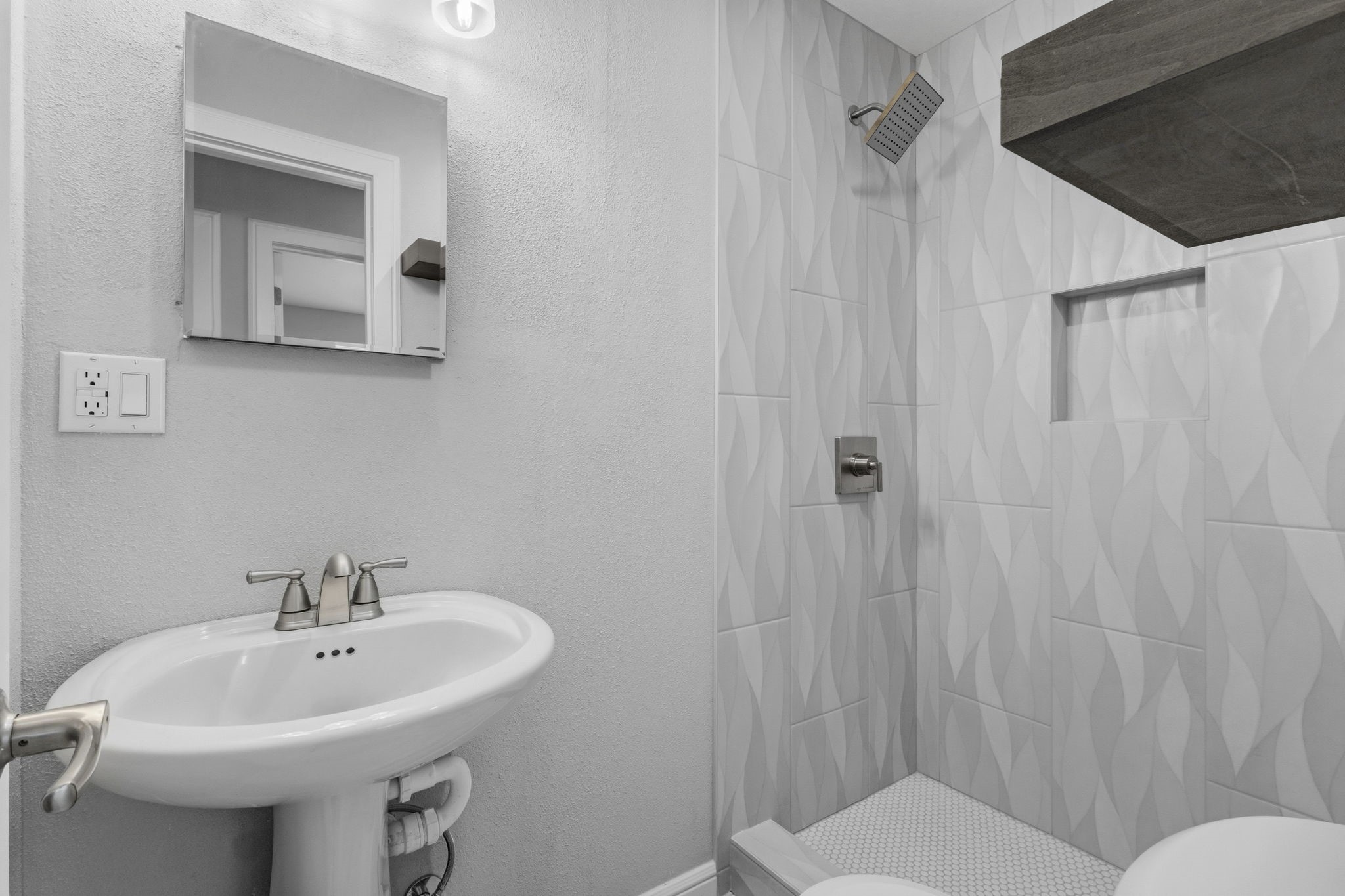 439 N Sherwood Forest Drive Property Photo 25