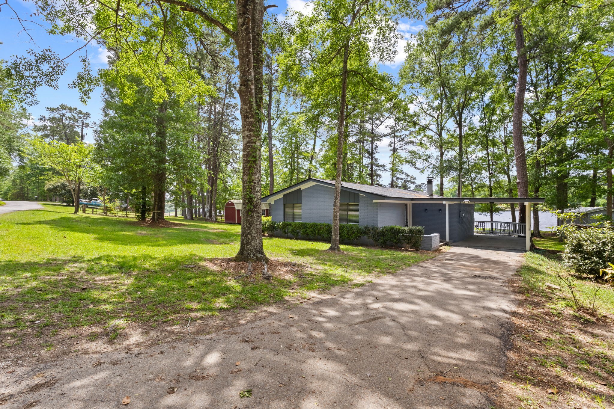 439 N Sherwood Forest Drive Property Photo 43