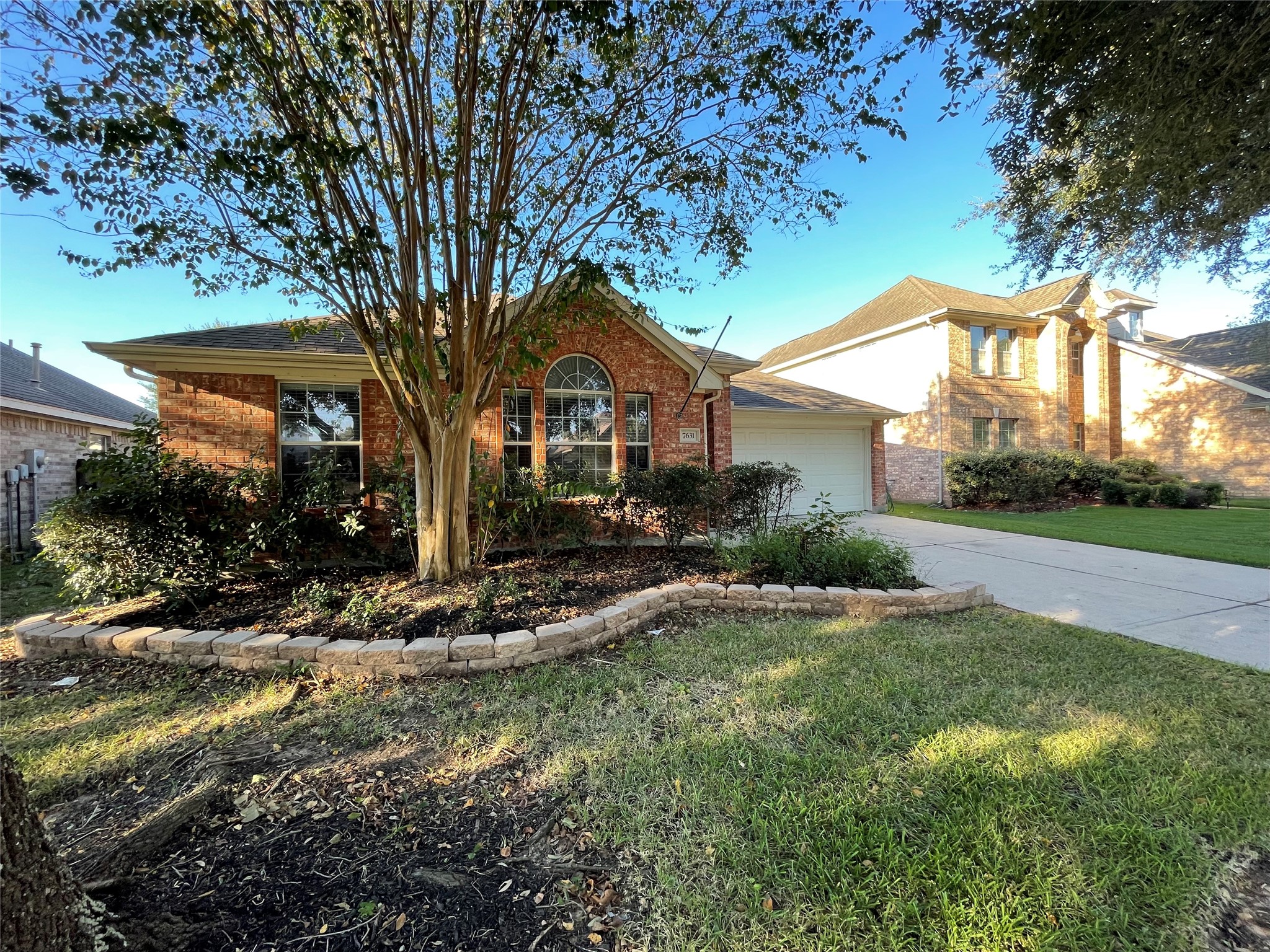 7631 Golden Thistle Lane Property Photo 1