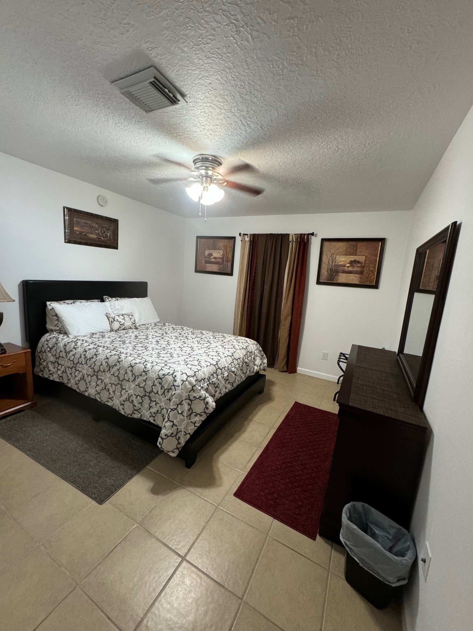 8951 Dirby Street Property Photo 4