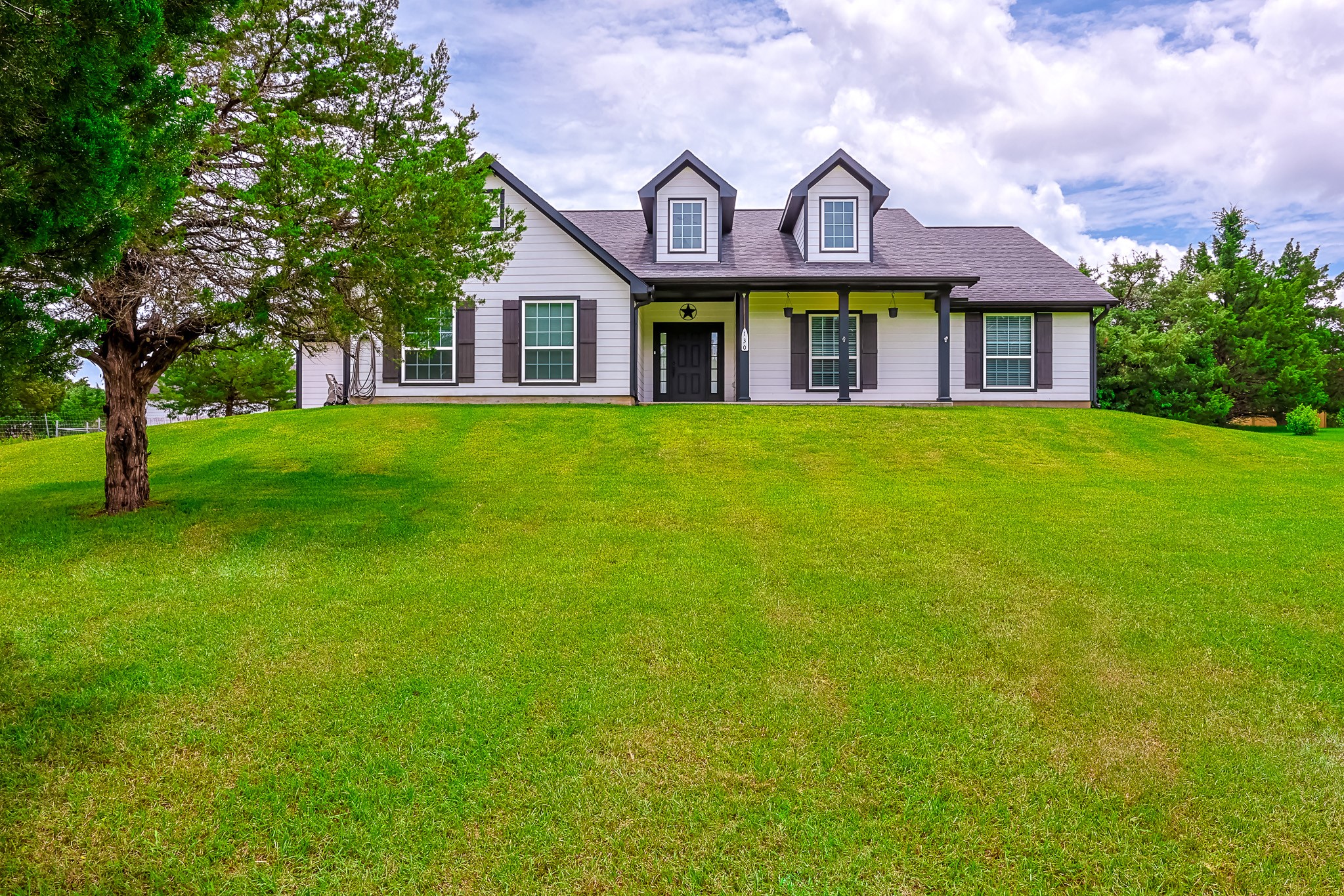 130 Canary Lane Property Photo 2