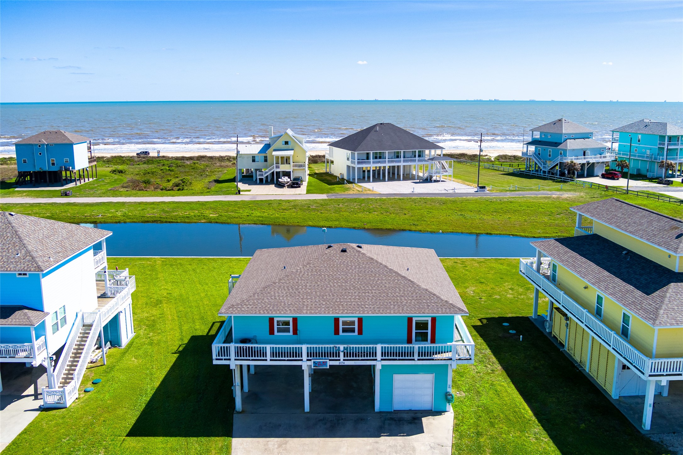 3174 Sea Castle Drive Property Photo 2