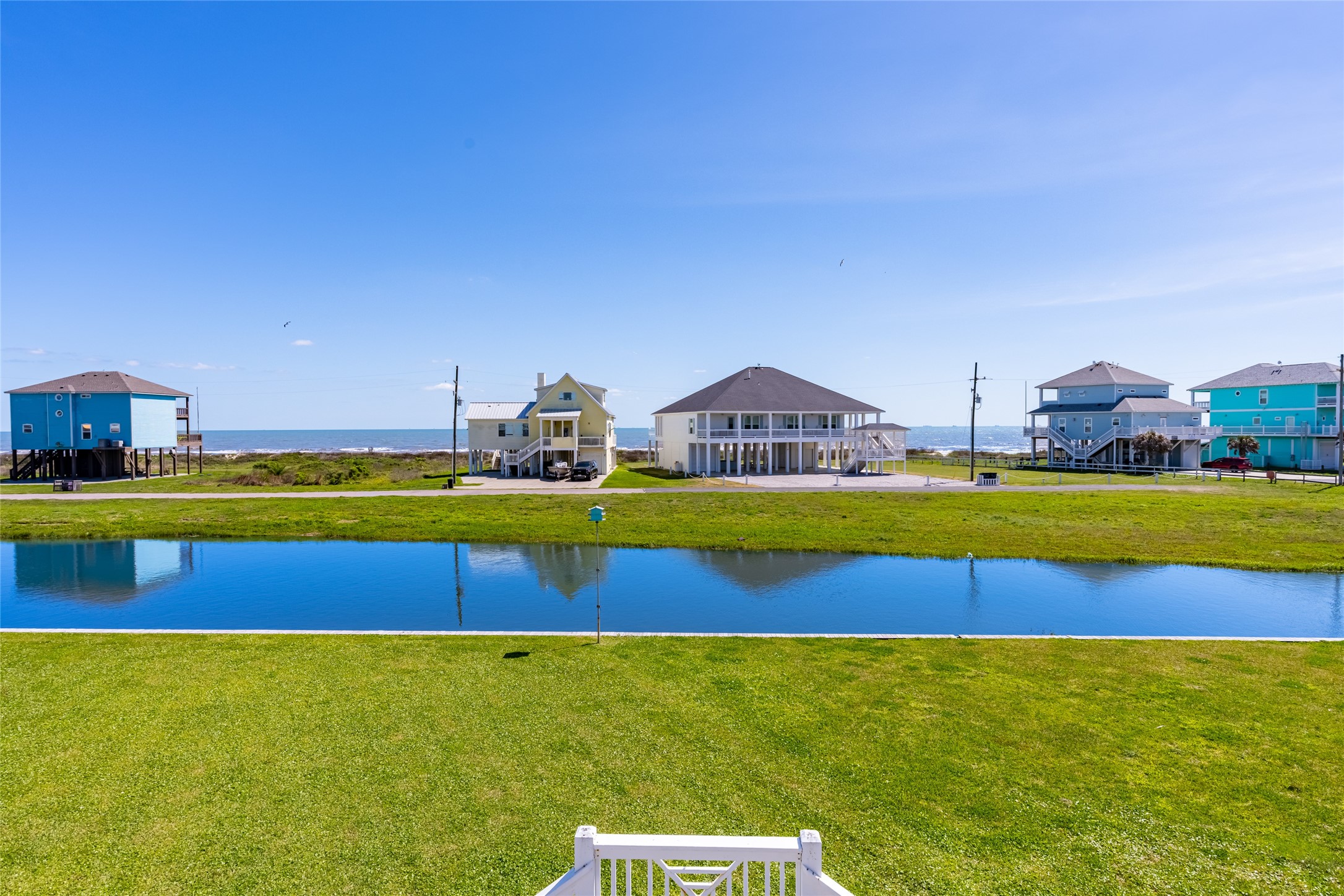 3174 Sea Castle Drive Property Photo 4