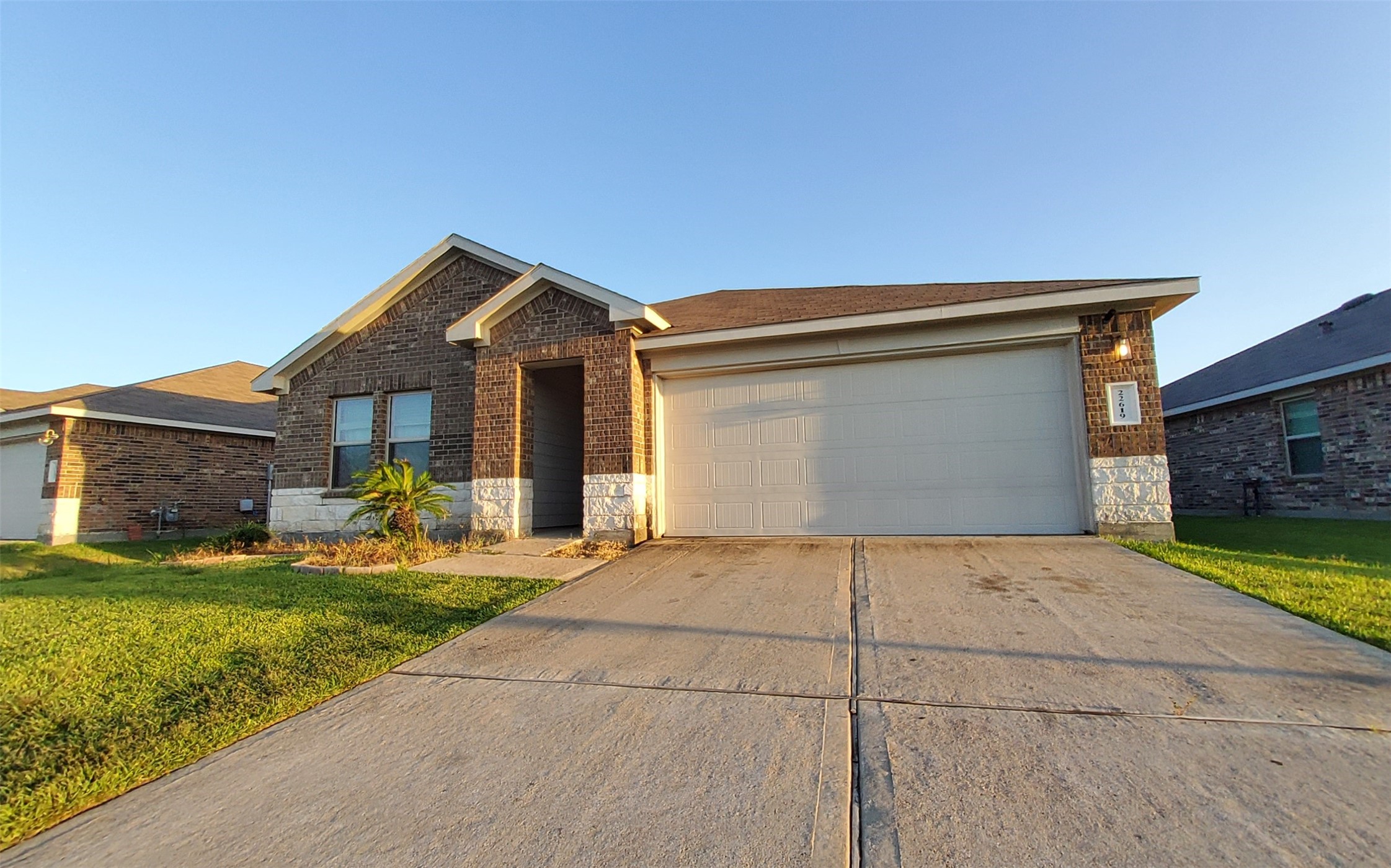 22619 Castello Lakes Drive Property Photo 1