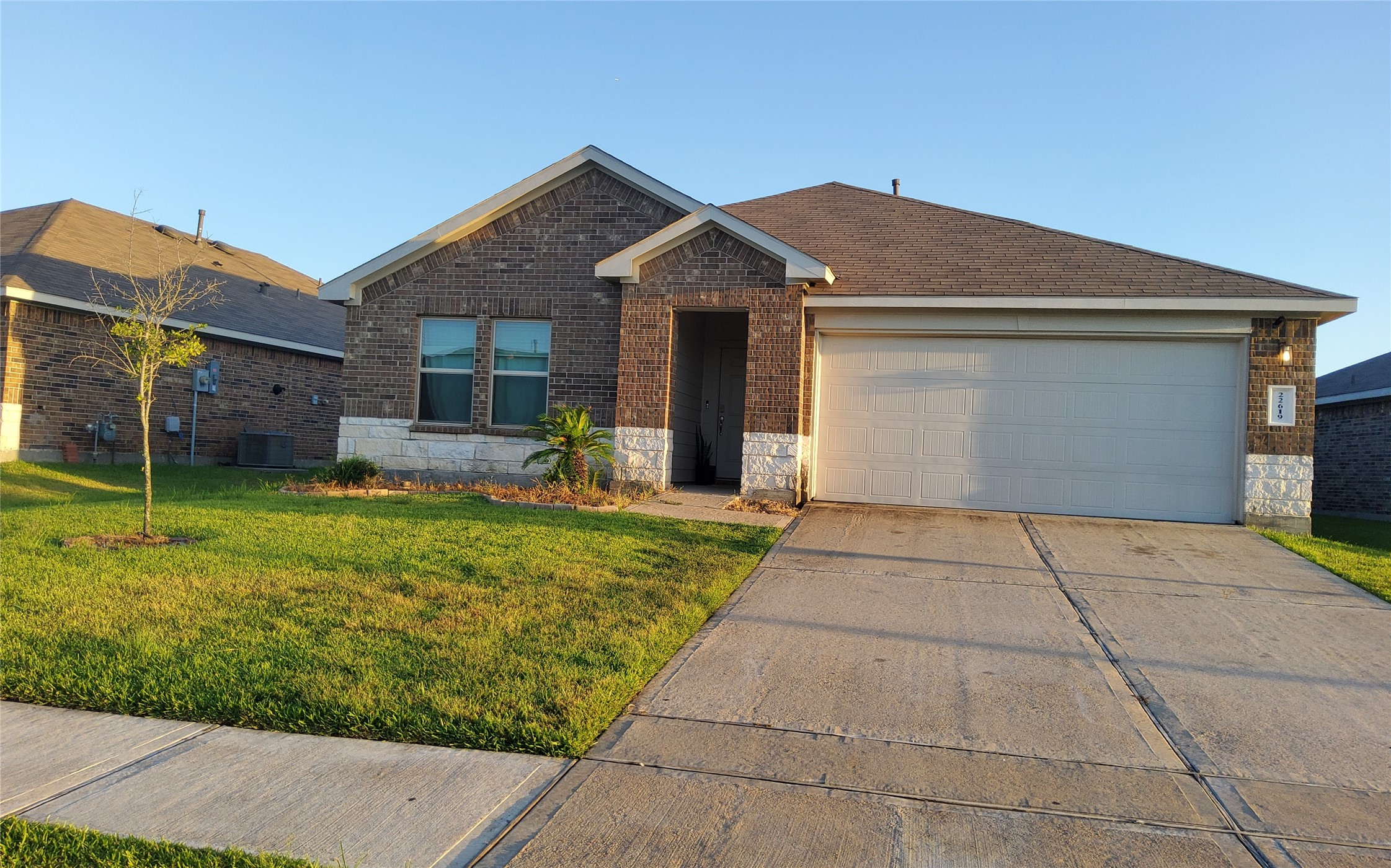 22619 Castello Lakes Drive Property Photo 5
