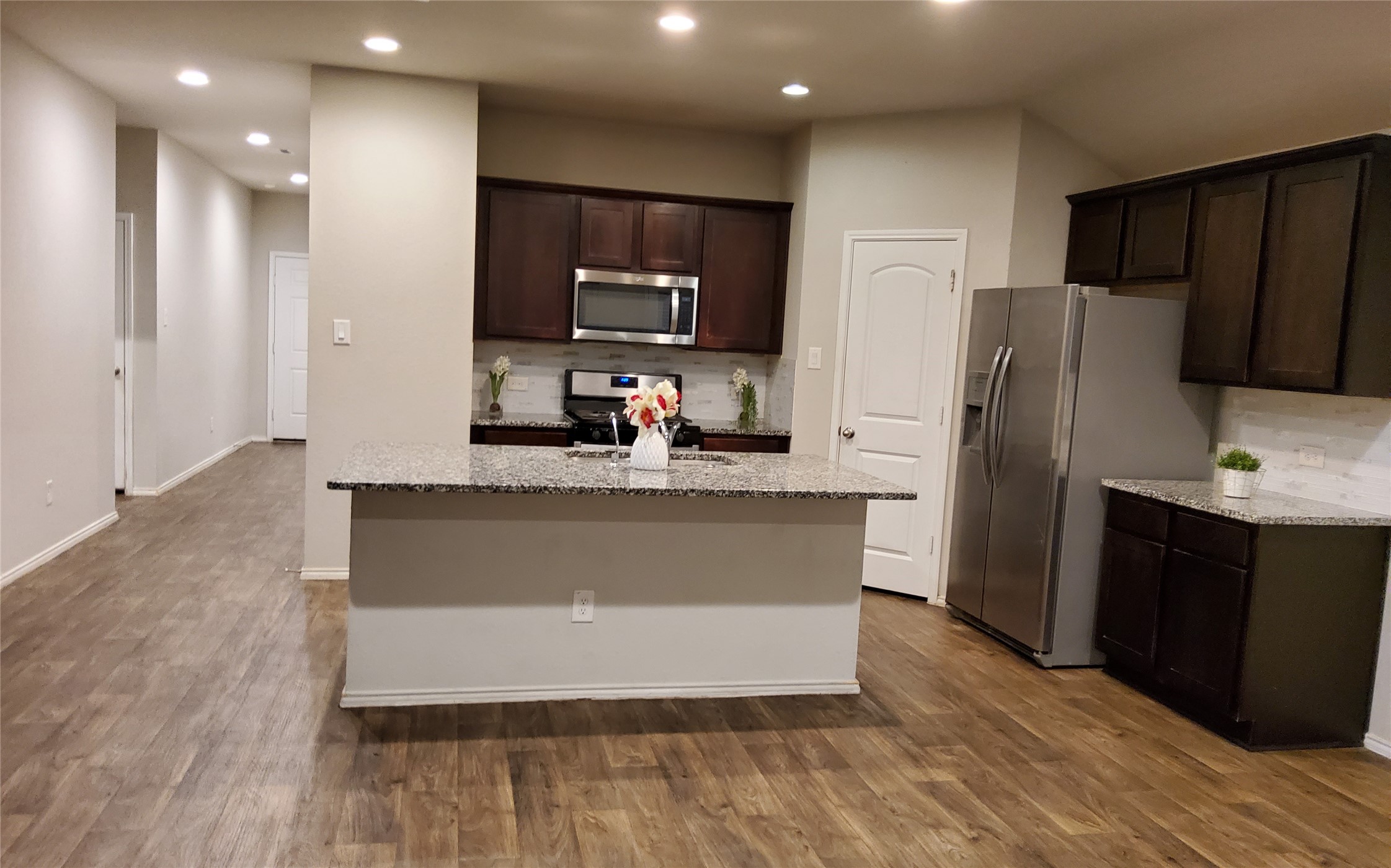 22619 Castello Lakes Drive Property Photo 11