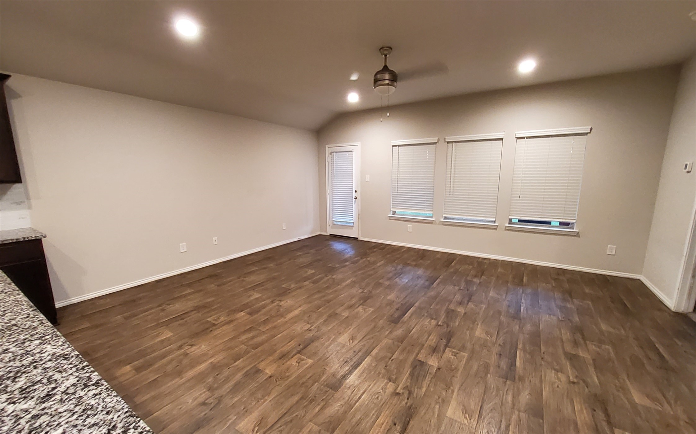 22619 Castello Lakes Drive Property Photo 14