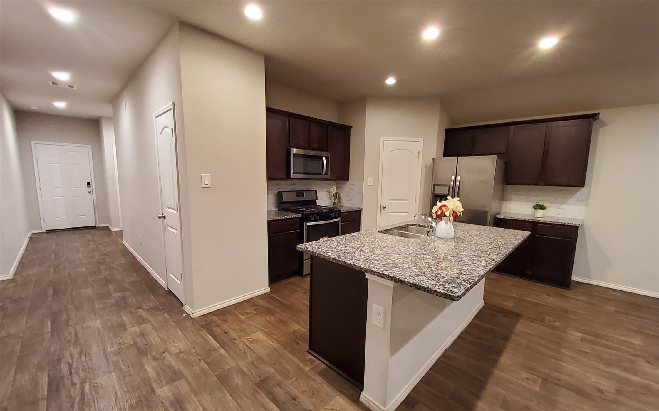 22619 Castello Lakes Drive Property Photo 15