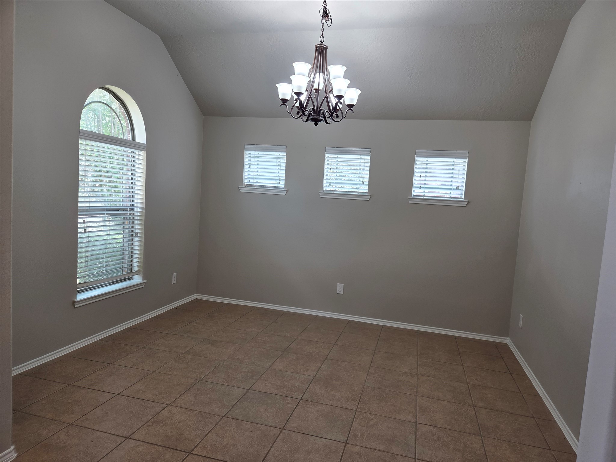 219 Golden Grain Drive Property Photo 2