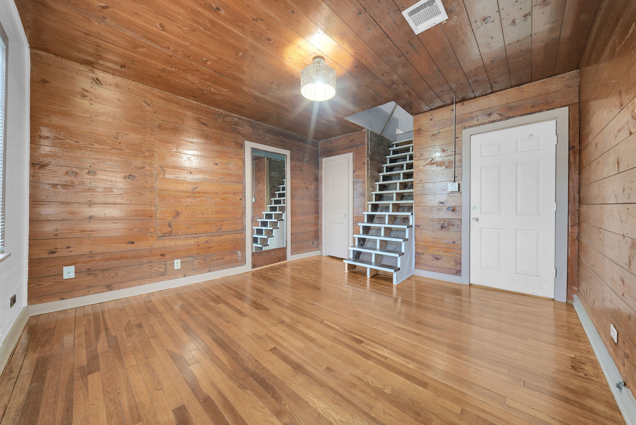 1103 Beckman Street Property Photo 25
