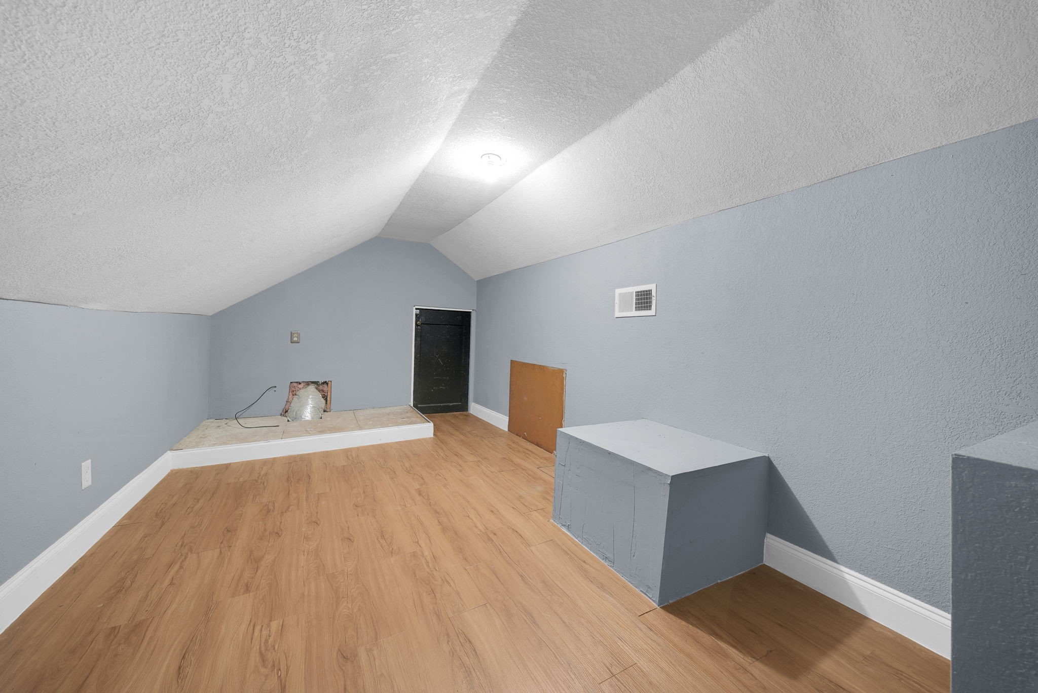 1103 Beckman Street Property Photo 27