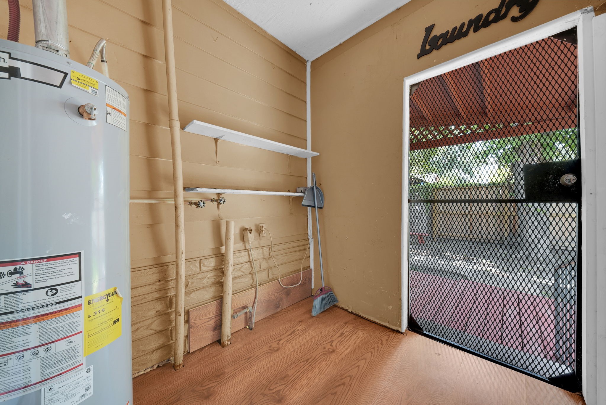 1103 Beckman Street Property Photo 37