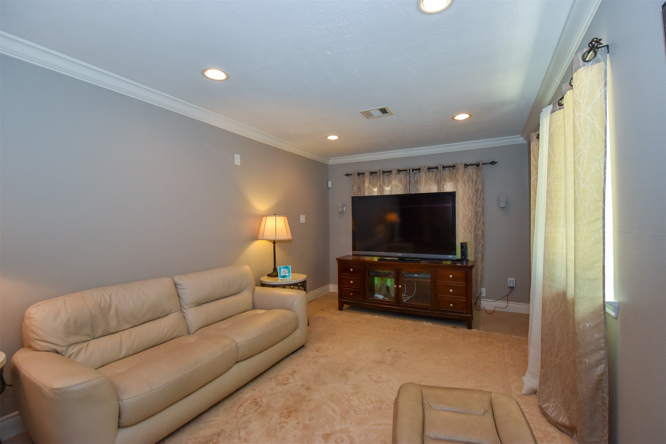 9030 Quebec Drive Property Photo 17