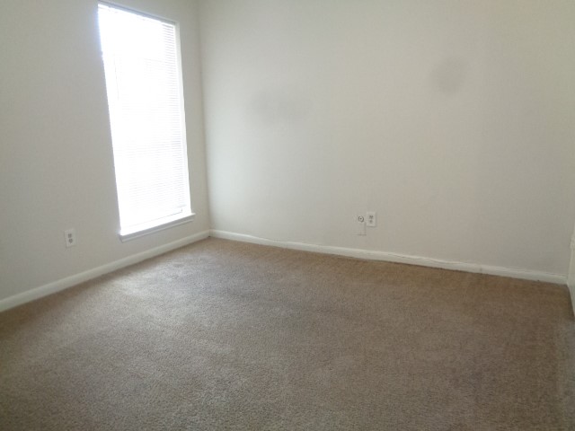 1374 Gentle Bend Drive Property Photo 15