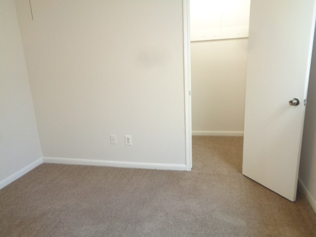 1374 Gentle Bend Drive Property Photo 18