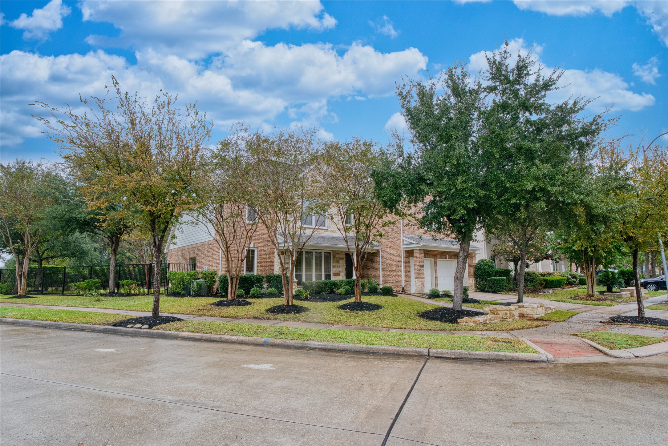 18618 N Colony Shore Drive Property Photo 1