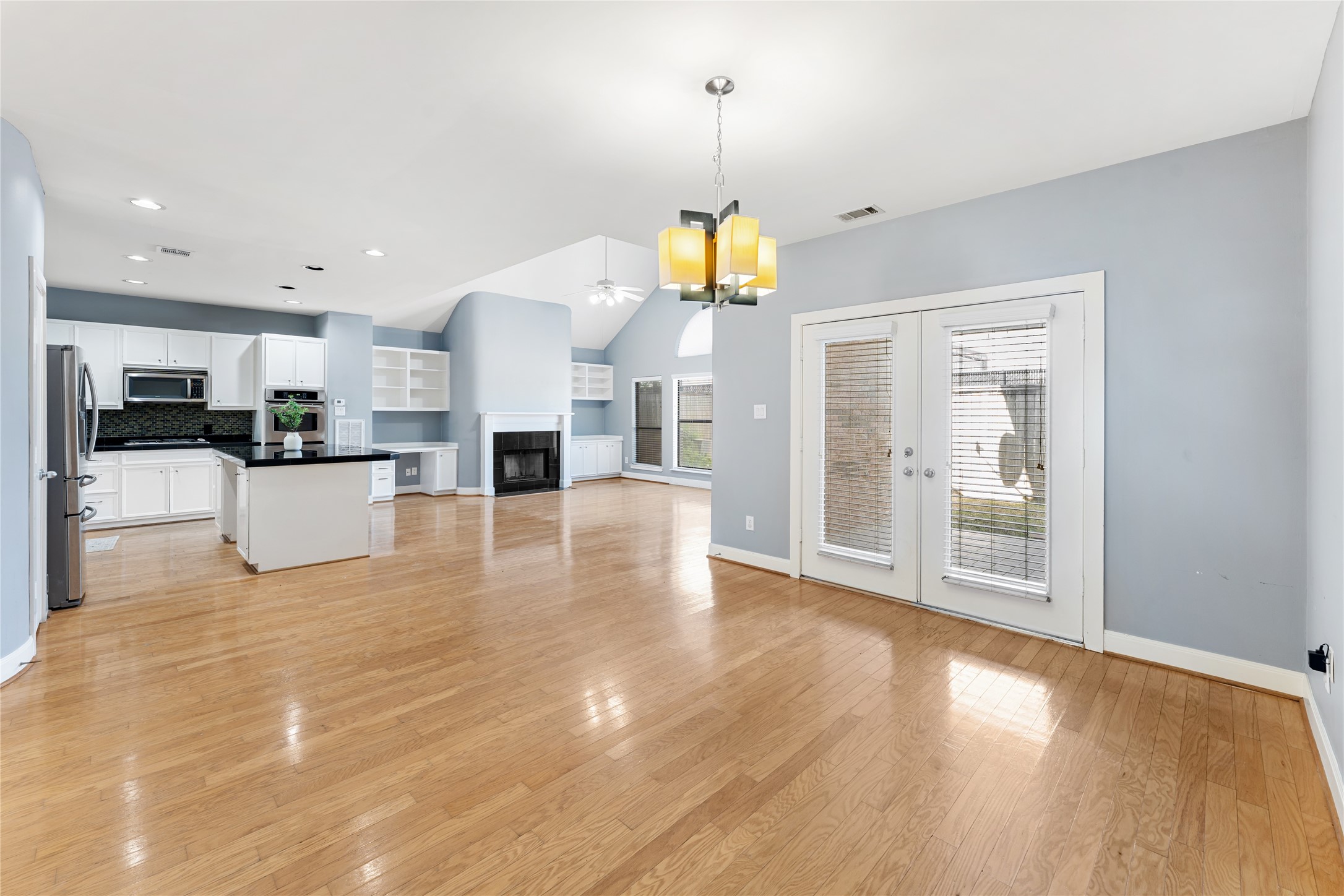 9822 Marlink Property Photo 7