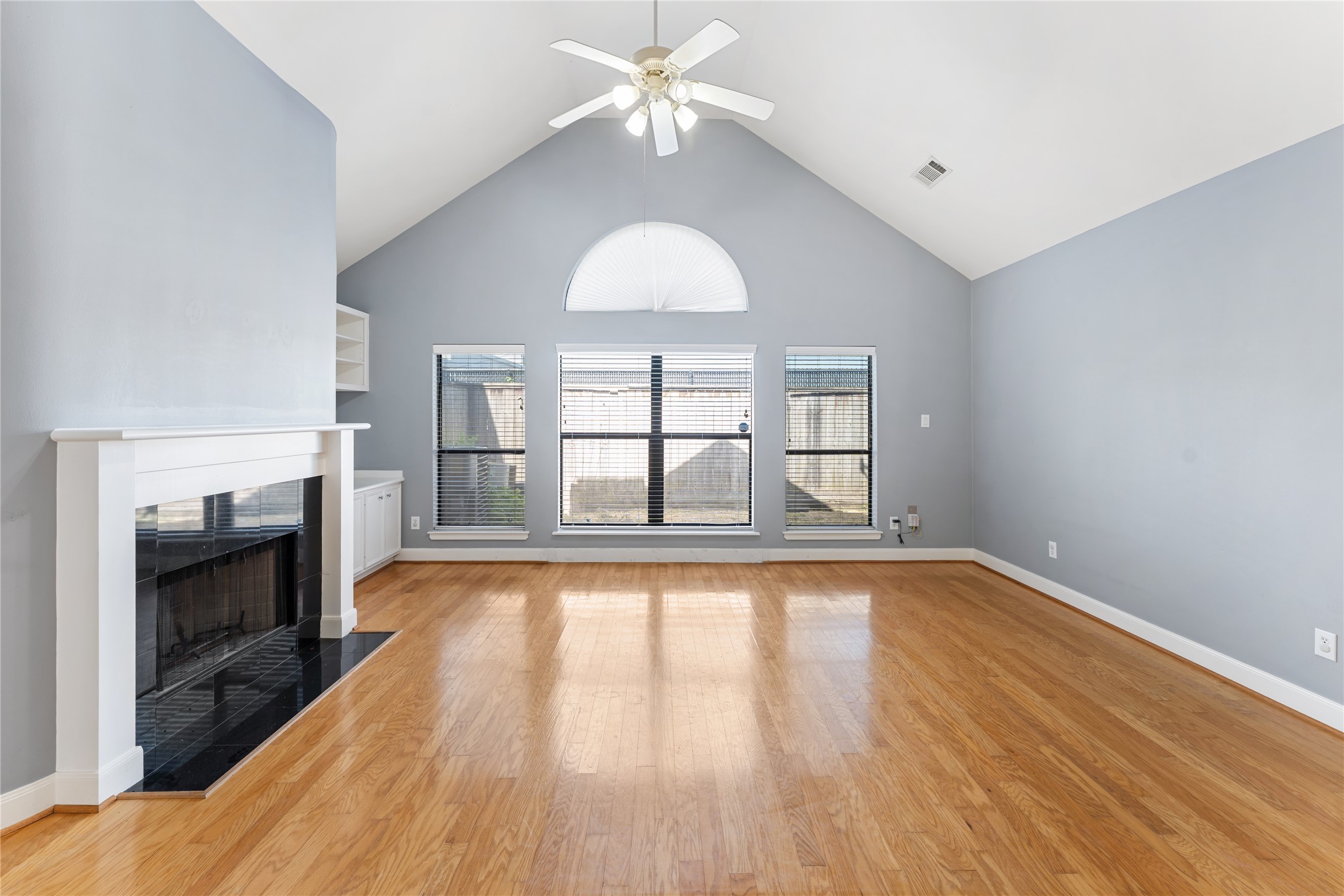 9822 Marlink Property Photo 8