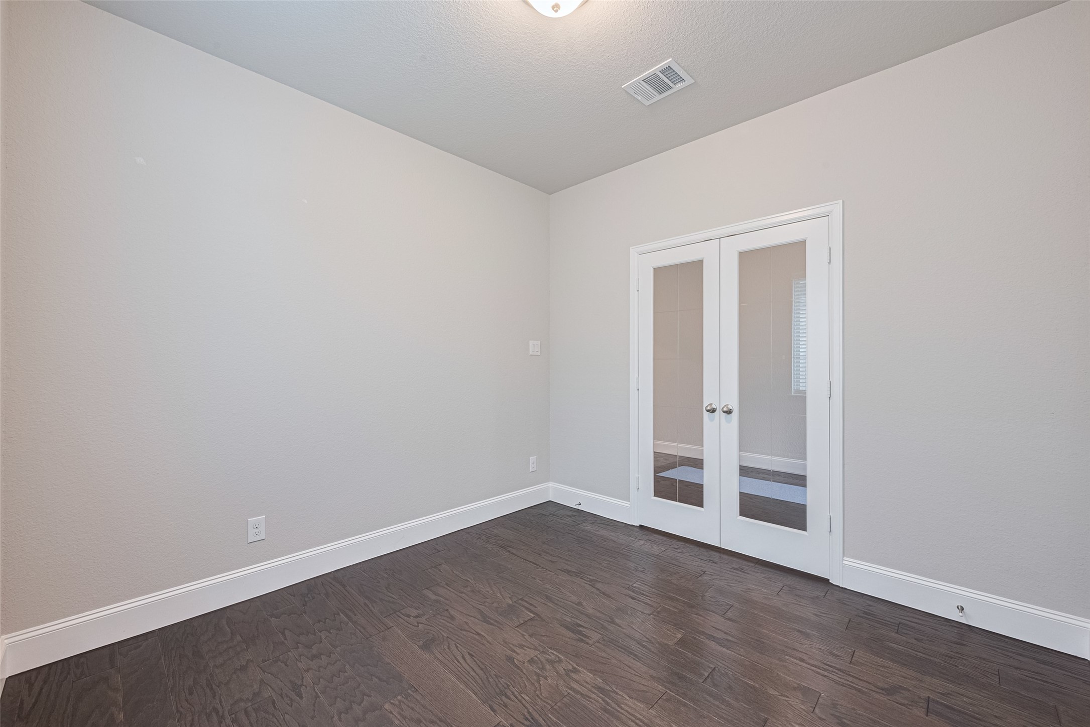 22092 Volante Drive Property Photo 8