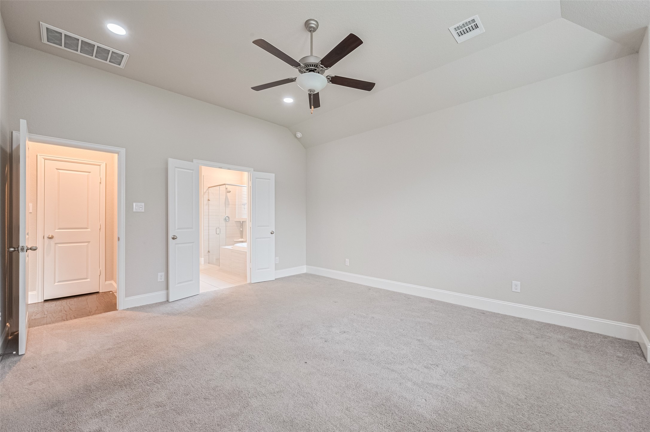 22092 Volante Drive Property Photo 27