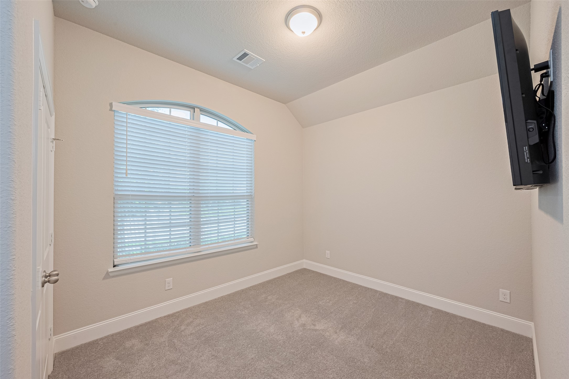 22092 Volante Drive Property Photo 29