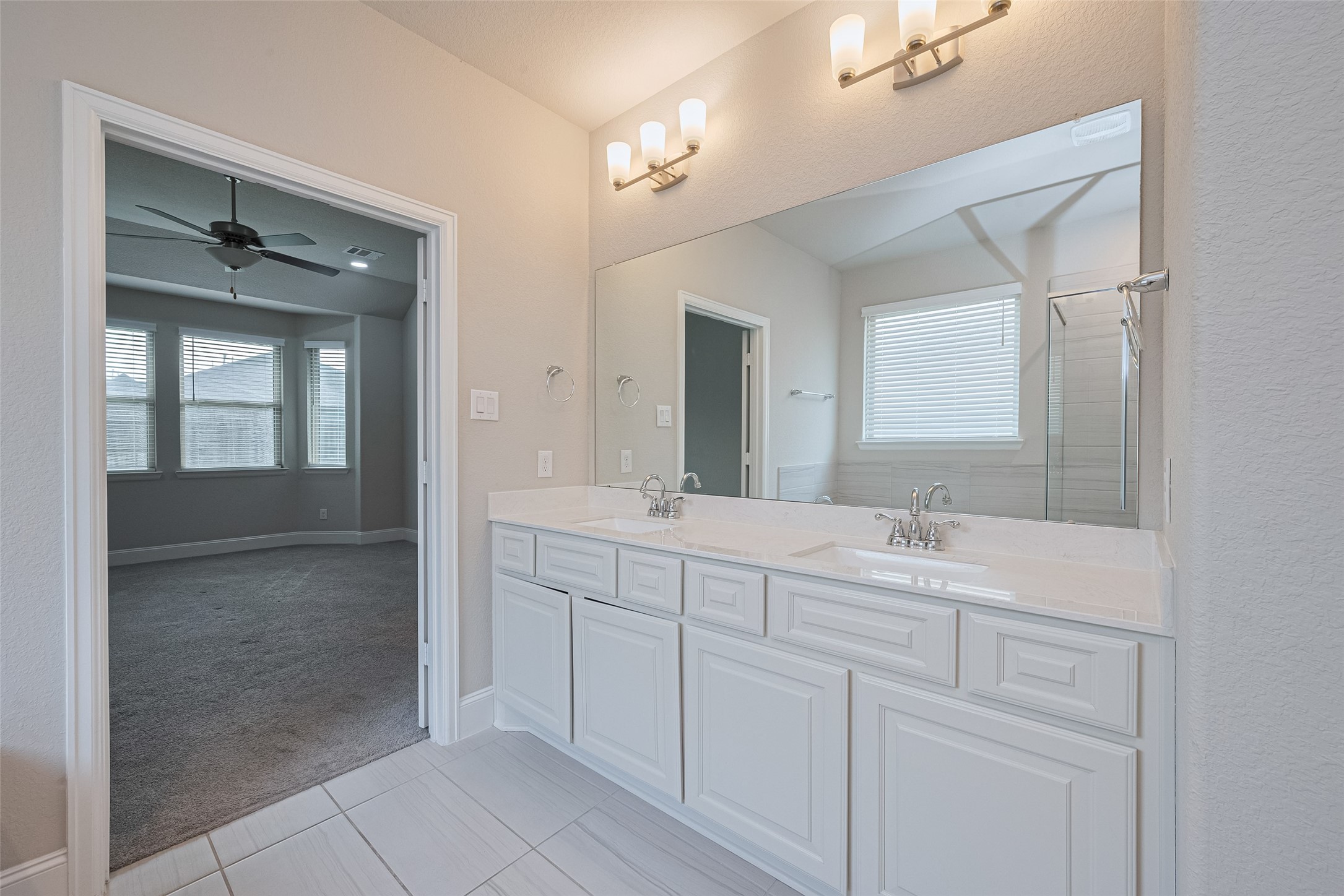22092 Volante Drive Property Photo 32