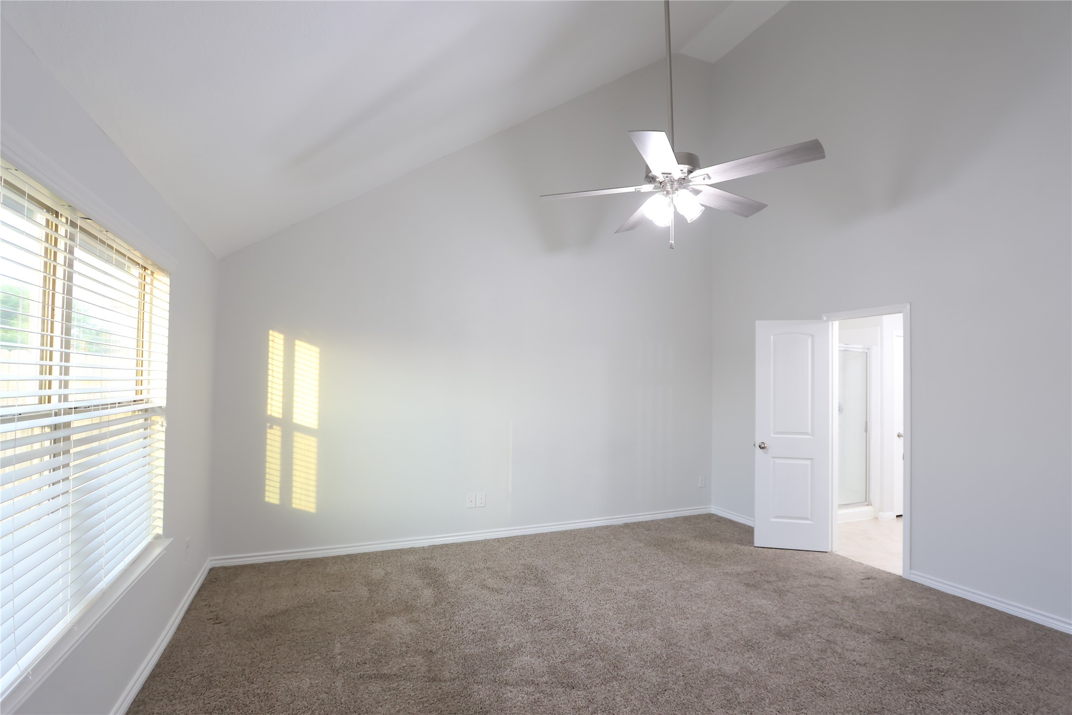 17614 Glade Landing Lane Property Photo 7