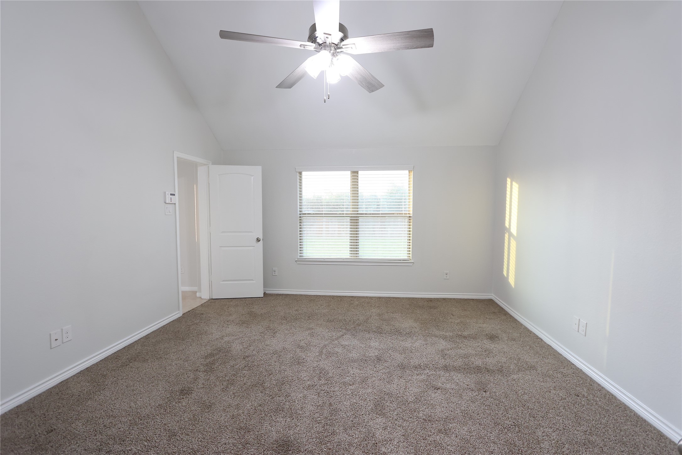 17614 Glade Landing Lane Property Photo 8