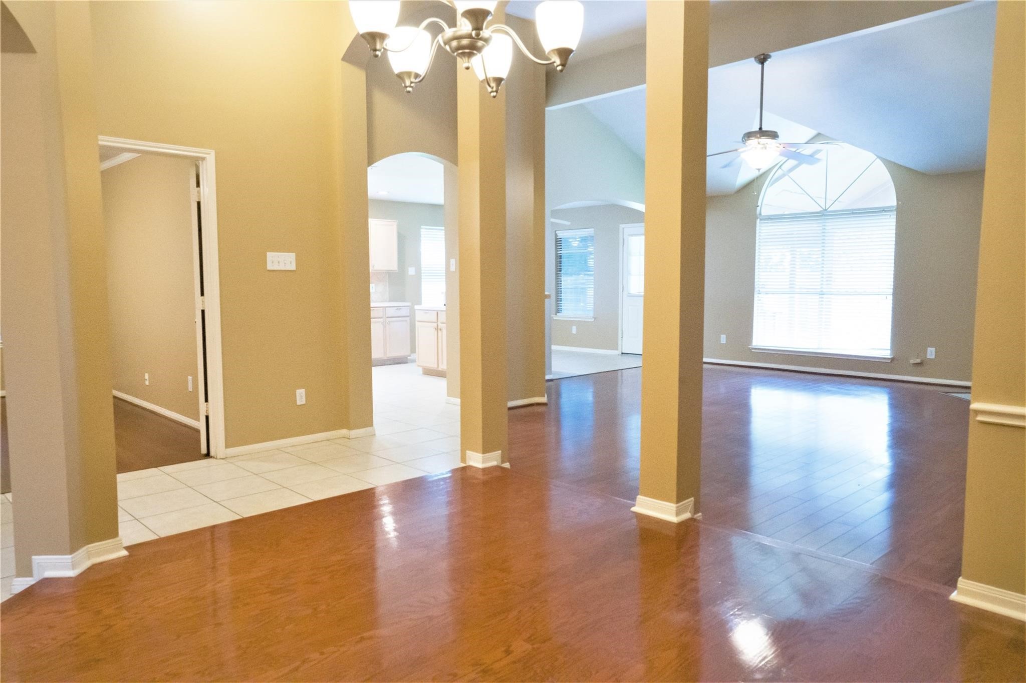 16807 Dunbar Grove Court Property Photo 3