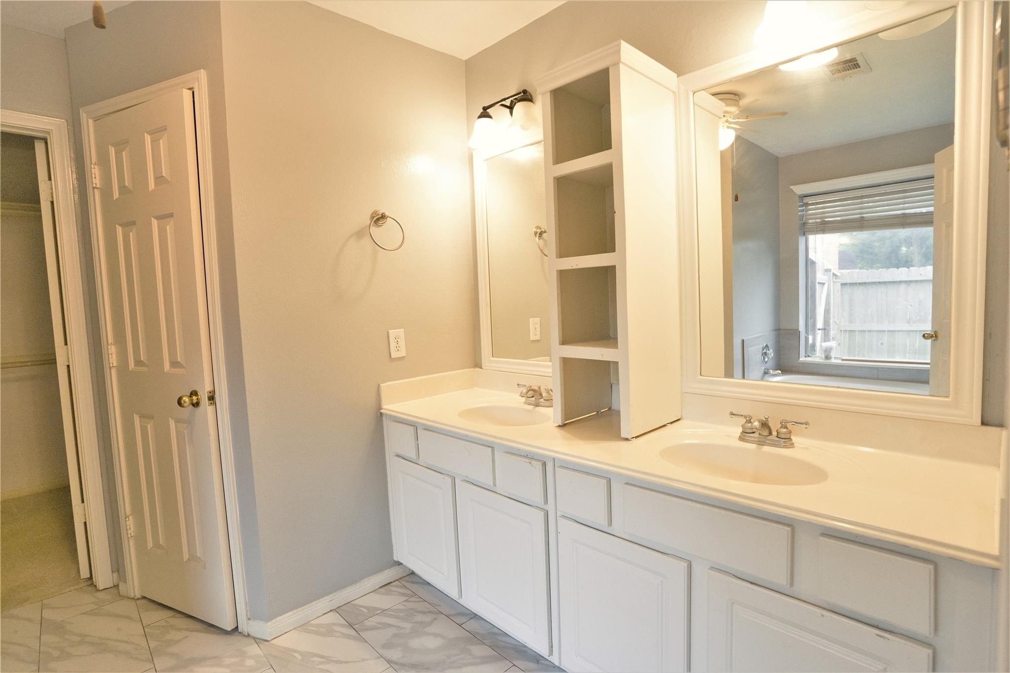 16807 Dunbar Grove Court Property Photo 17