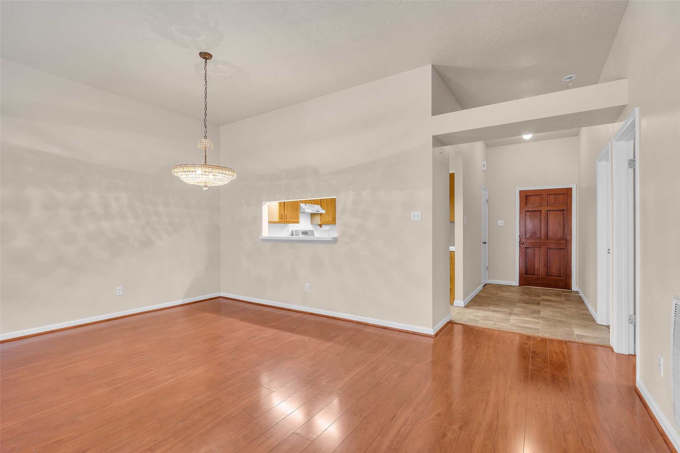 3310 Country Meadows Court Property Photo 5