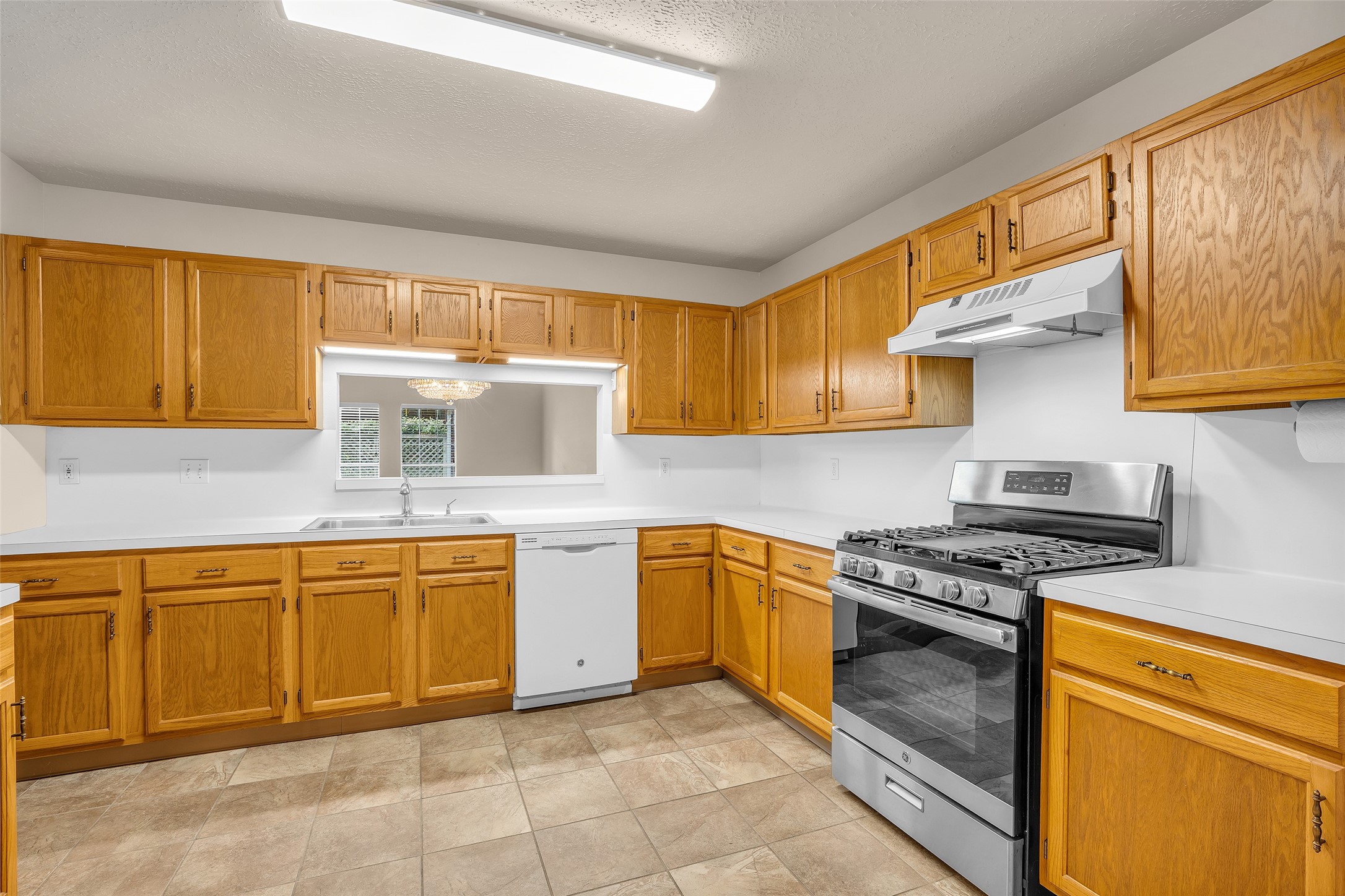 3310 Country Meadows Court Property Photo 9