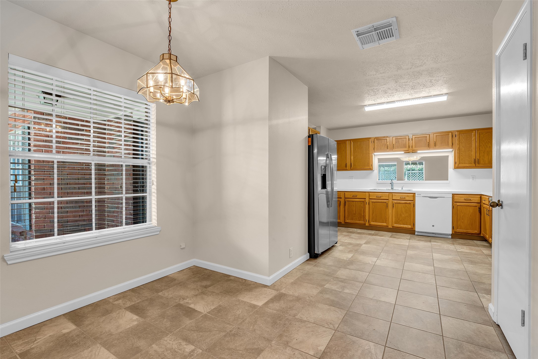 3310 Country Meadows Court Property Photo 12