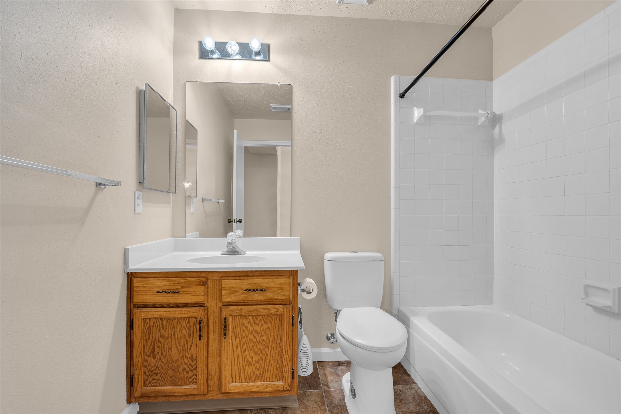 3310 Country Meadows Court Property Photo 23