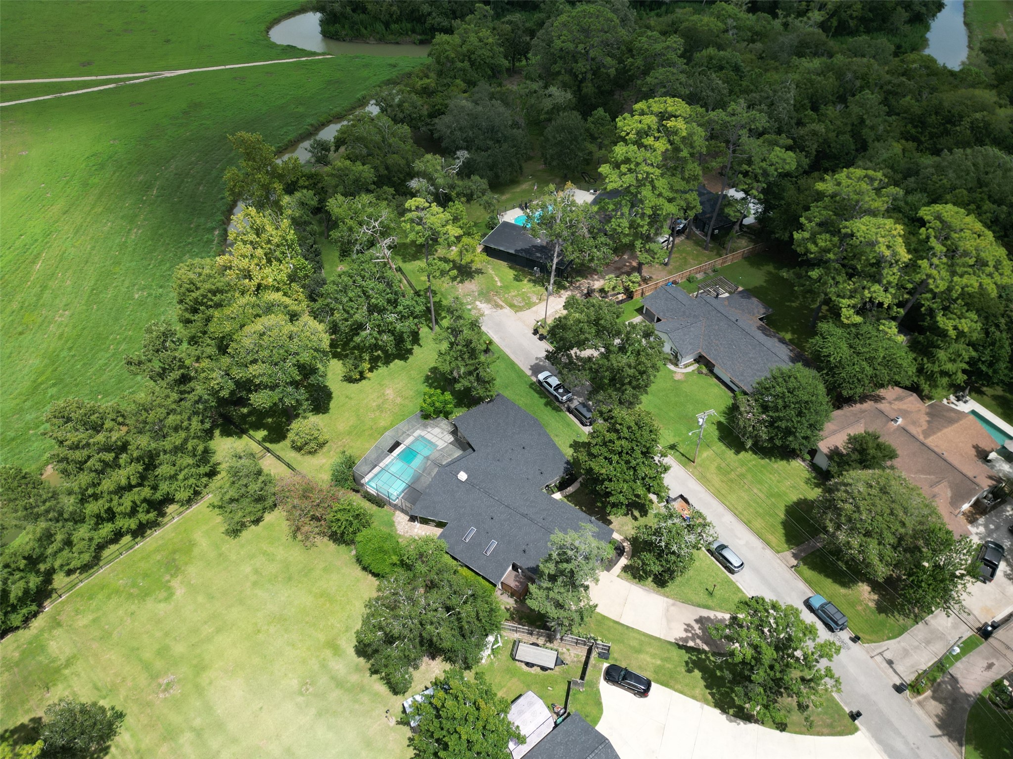 514 S Shadowbend Avenue Property Photo 40