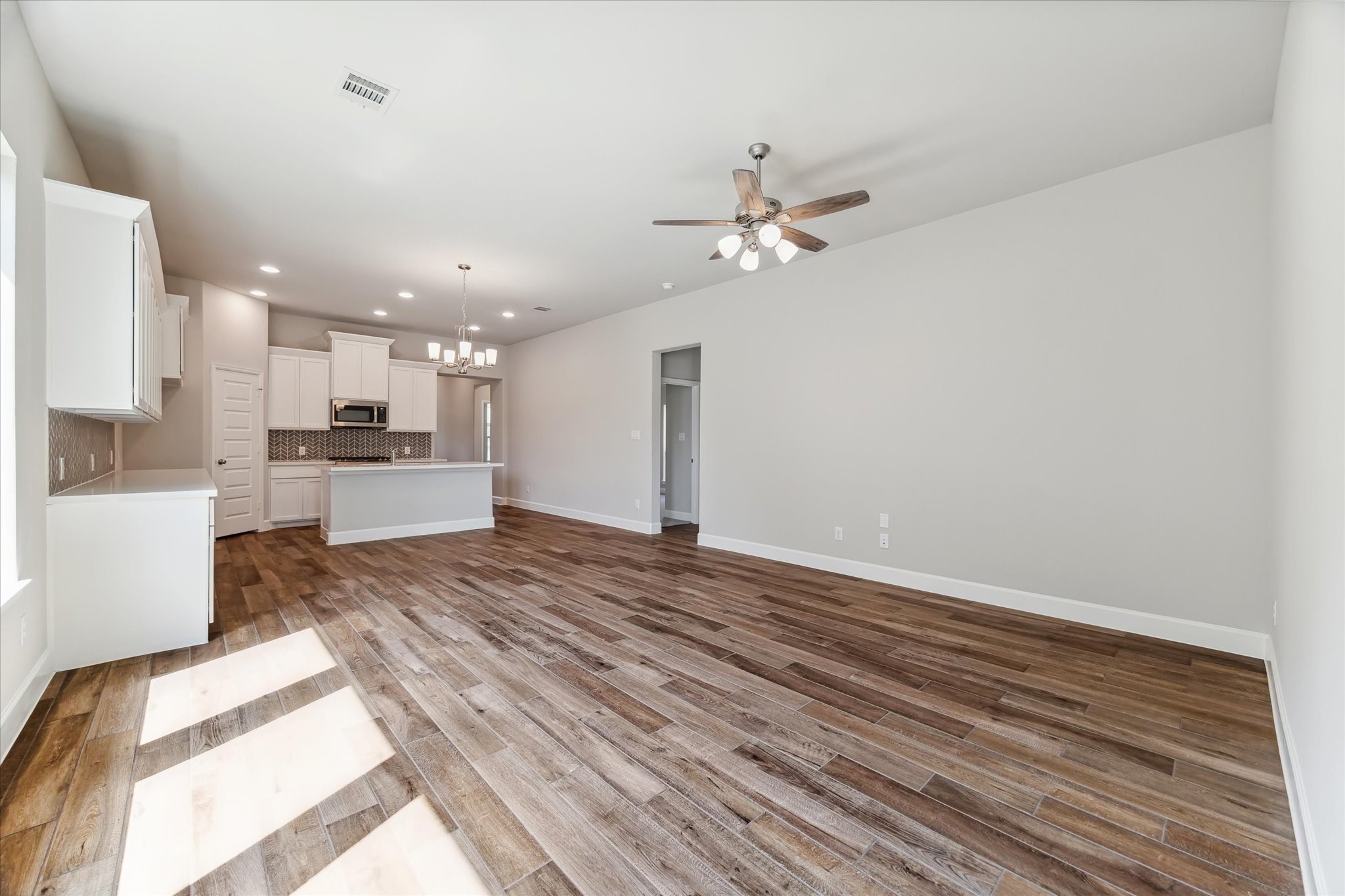 1309 Wicklow Forest Street Property Photo 4