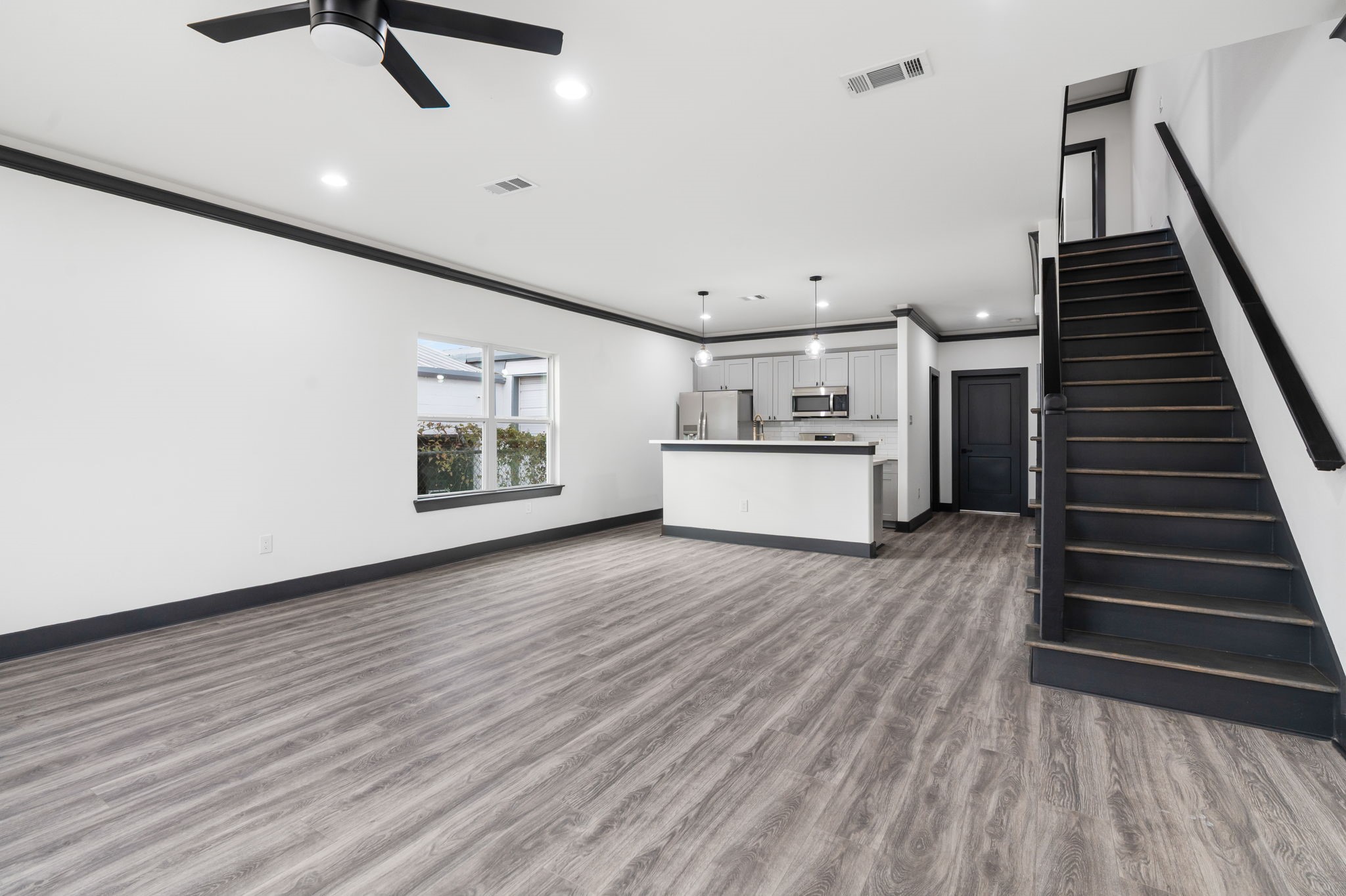 913 Panama Boulevard Property Photo 2