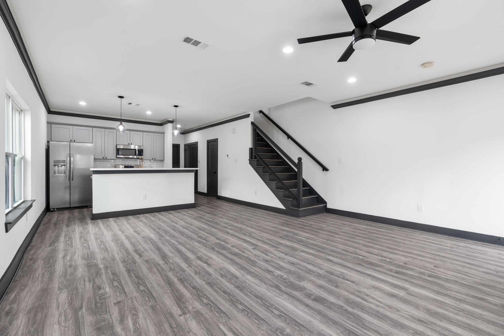 913 Panama Boulevard Property Photo 3
