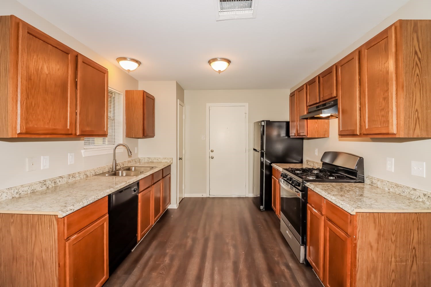 8318 Black Pool Street Property Photo 3