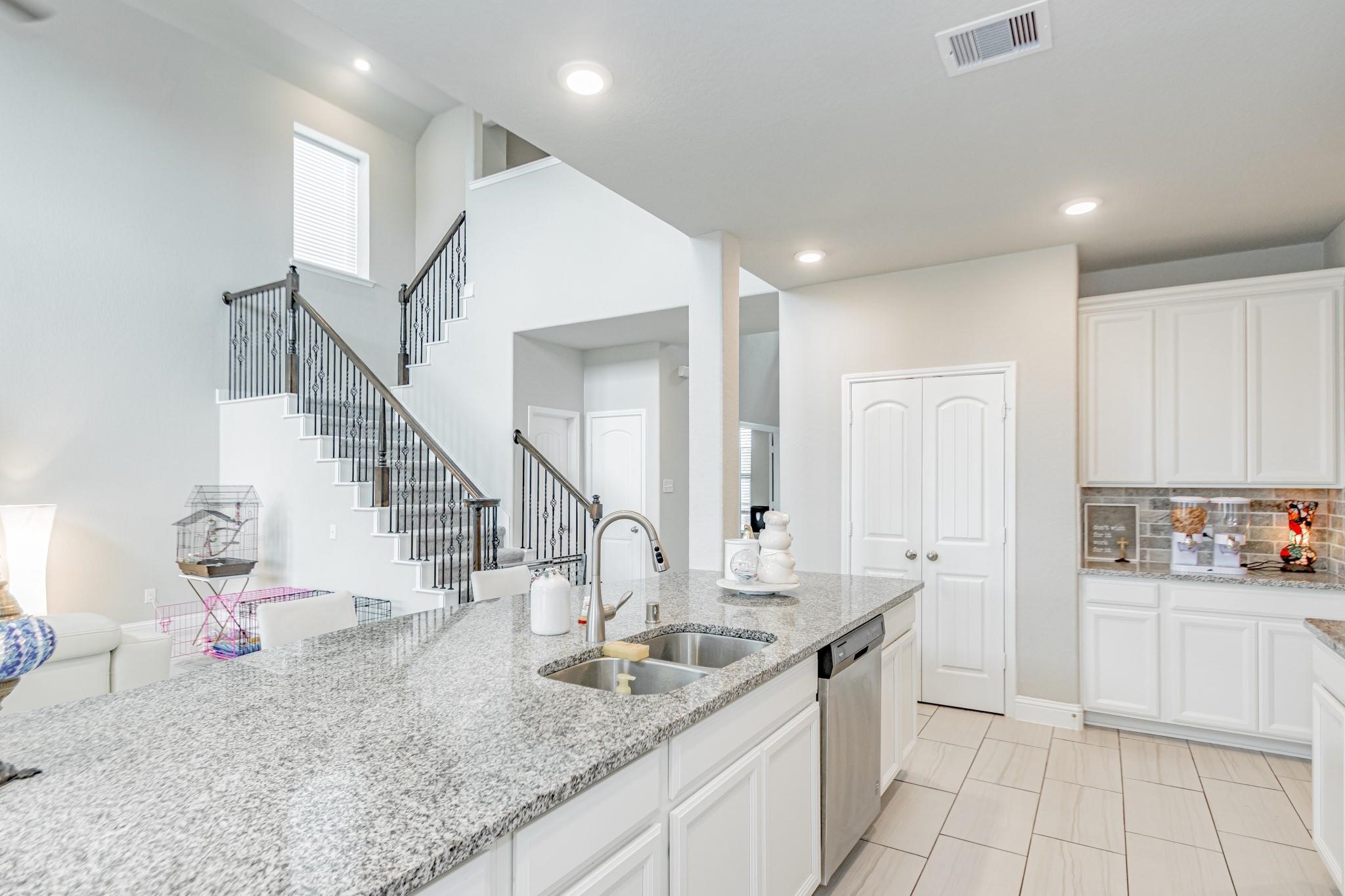 319 Clifton Crane Road Property Photo 12