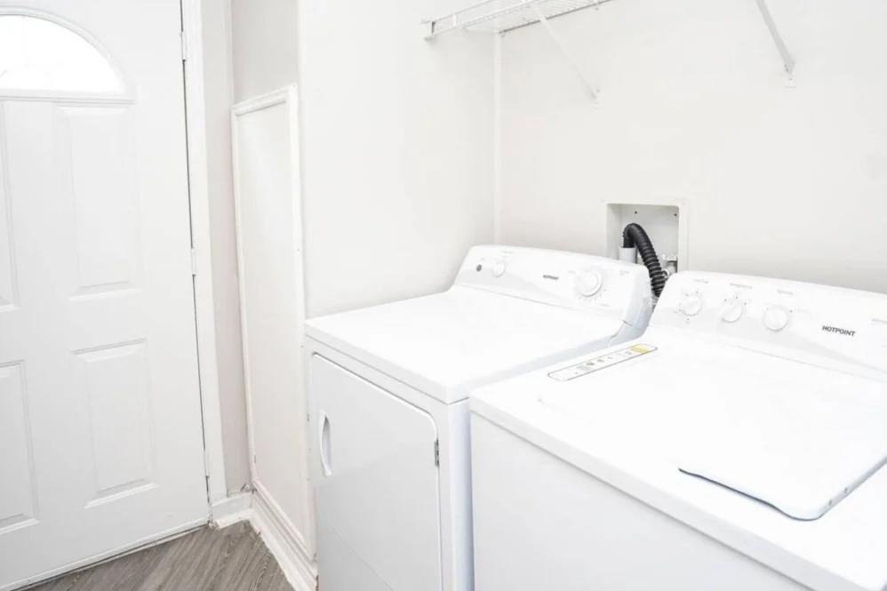 516 Stafford Spring Avenue 803 Property Photo 6