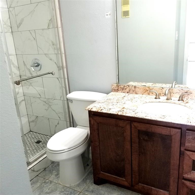 3045 Walnut Bend Lane 28 Property Photo 7