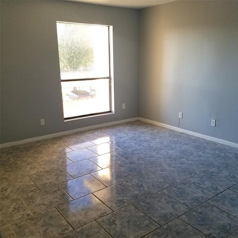 3045 Walnut Bend Lane 28 Property Photo 10