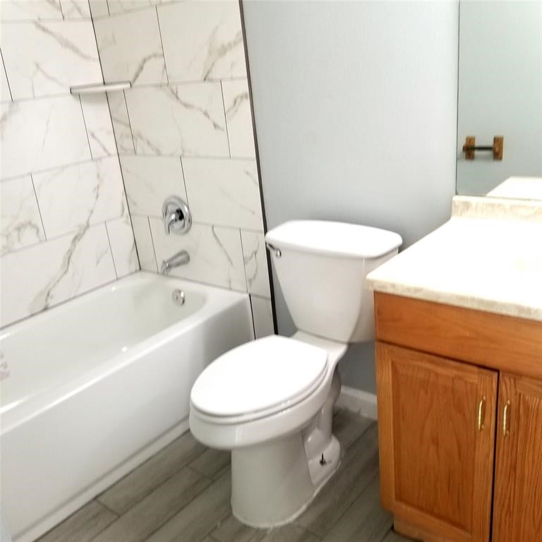 3045 Walnut Bend Lane 28 Property Photo 12