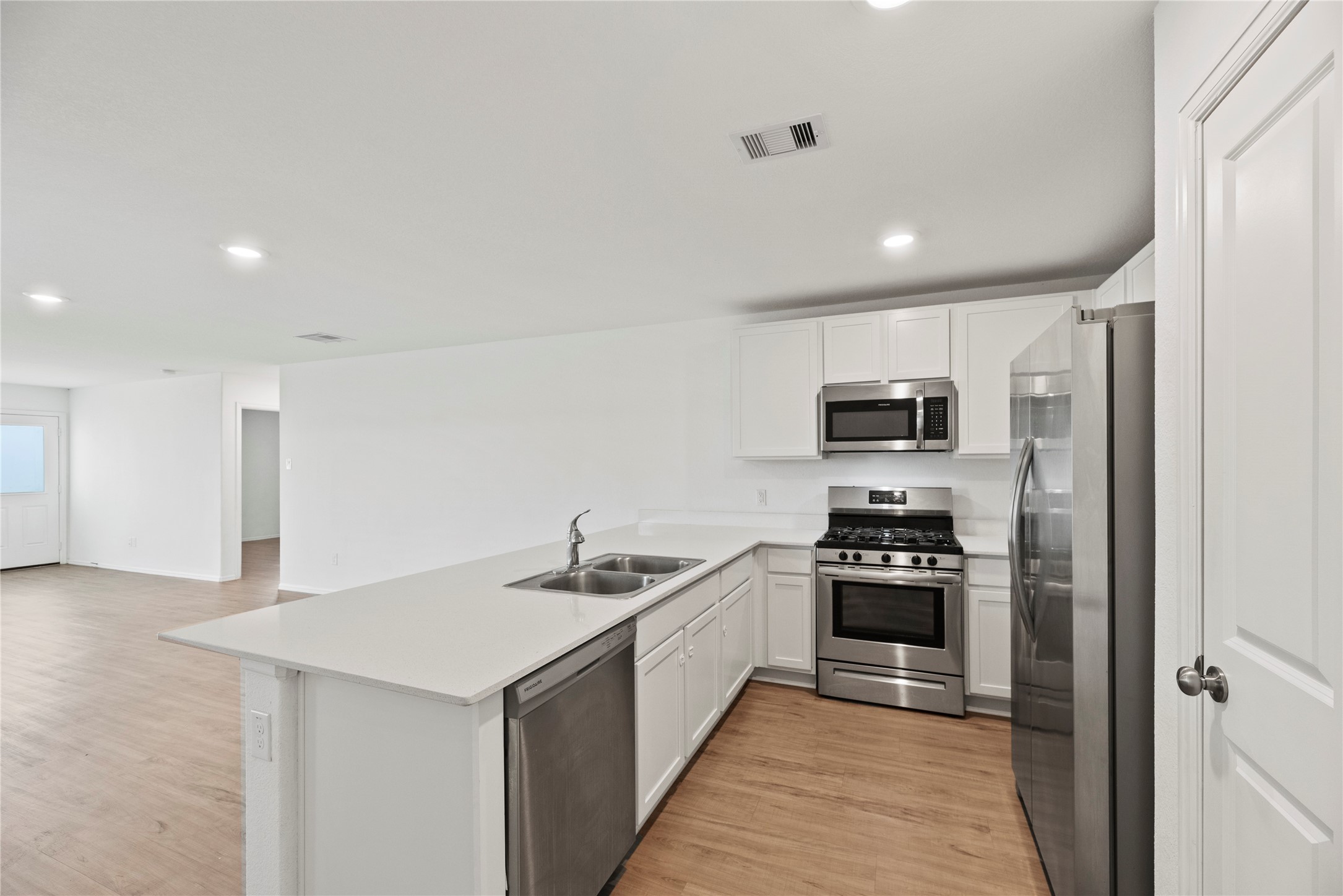 27014 Rimini Point Drive Property Photo 3