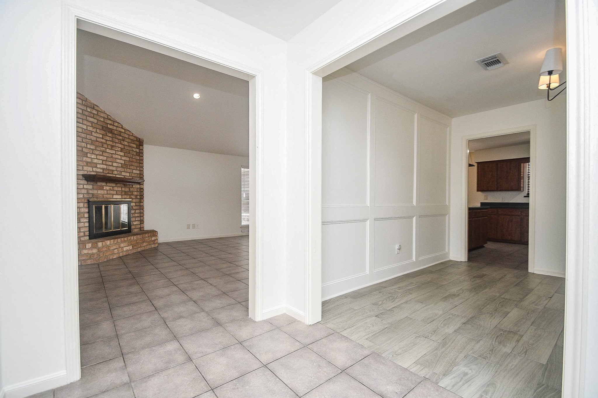 21327 Park Tree Lane Property Photo 3