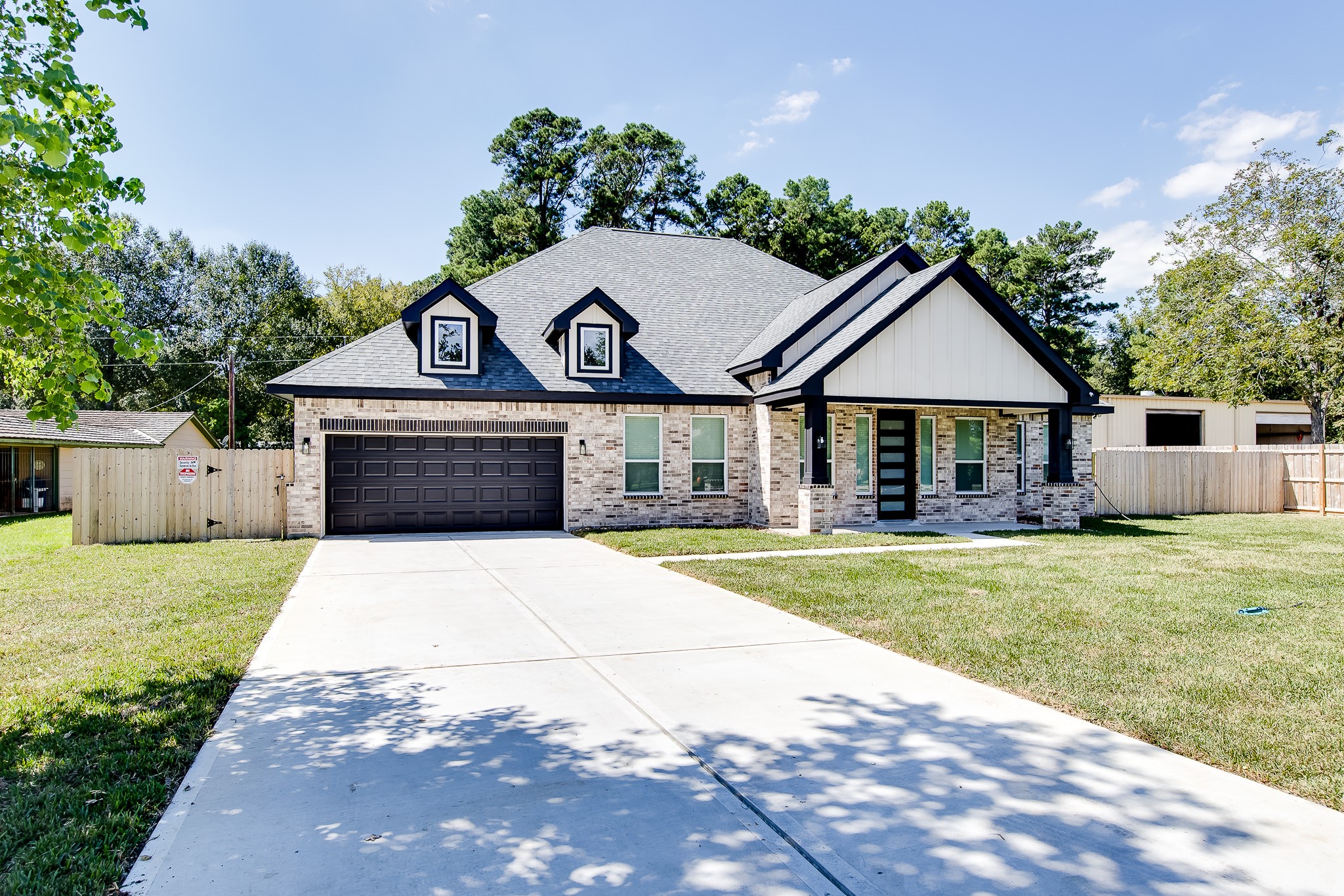 25050 Shady Oak Drive Property Photo