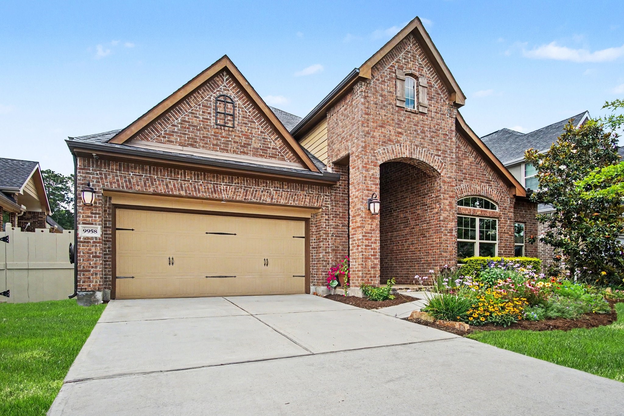 9958 Beautyberry Property Photo 3