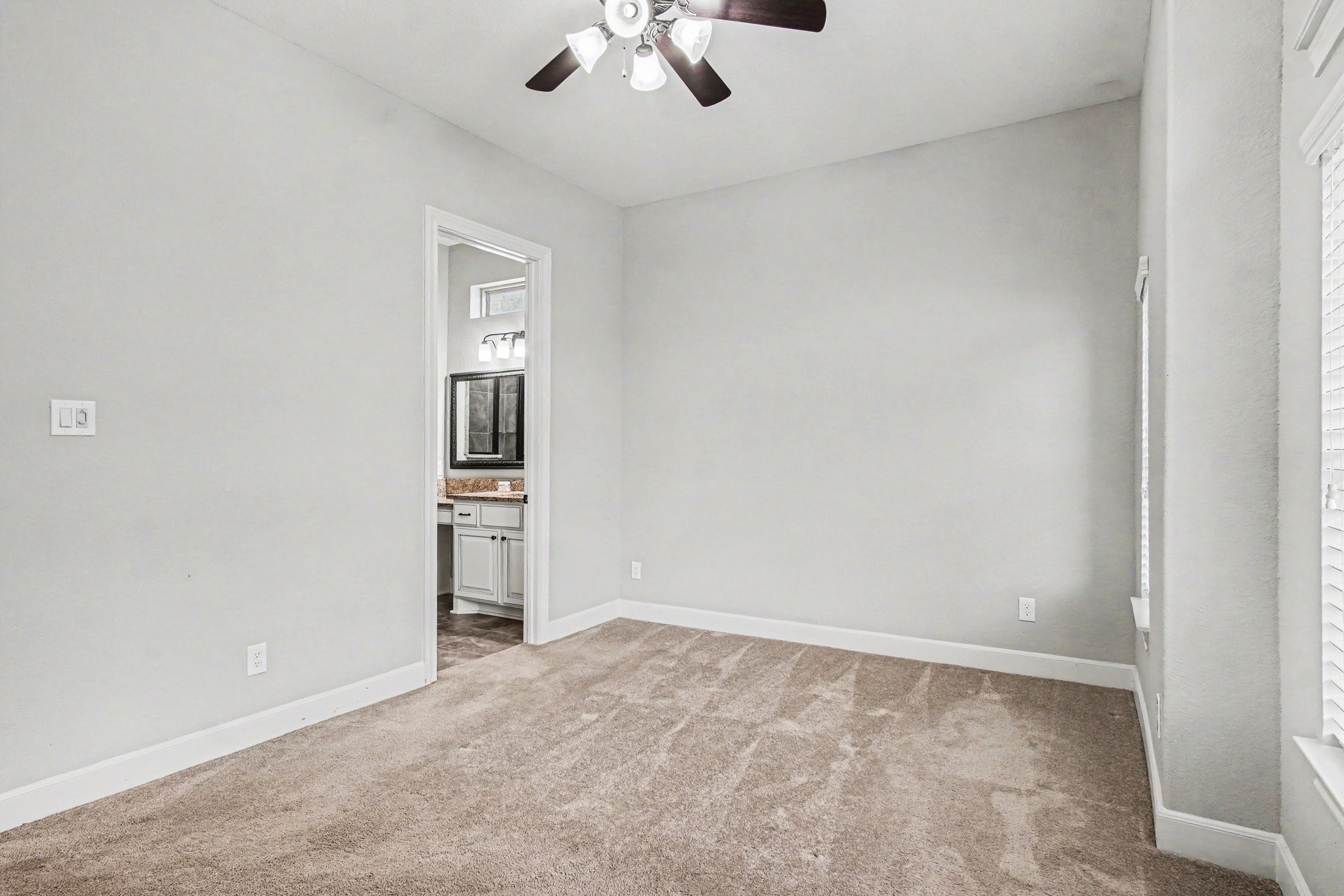 9958 Beautyberry Property Photo 19